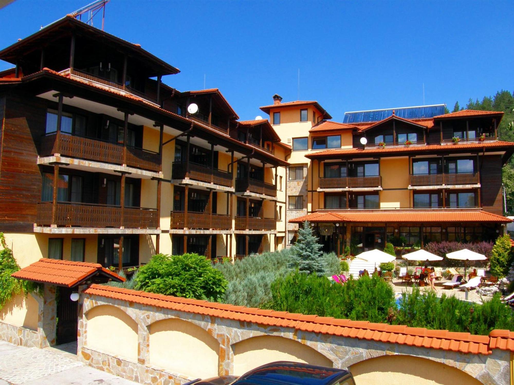 Hotel Center Apriltsi  Exterior photo